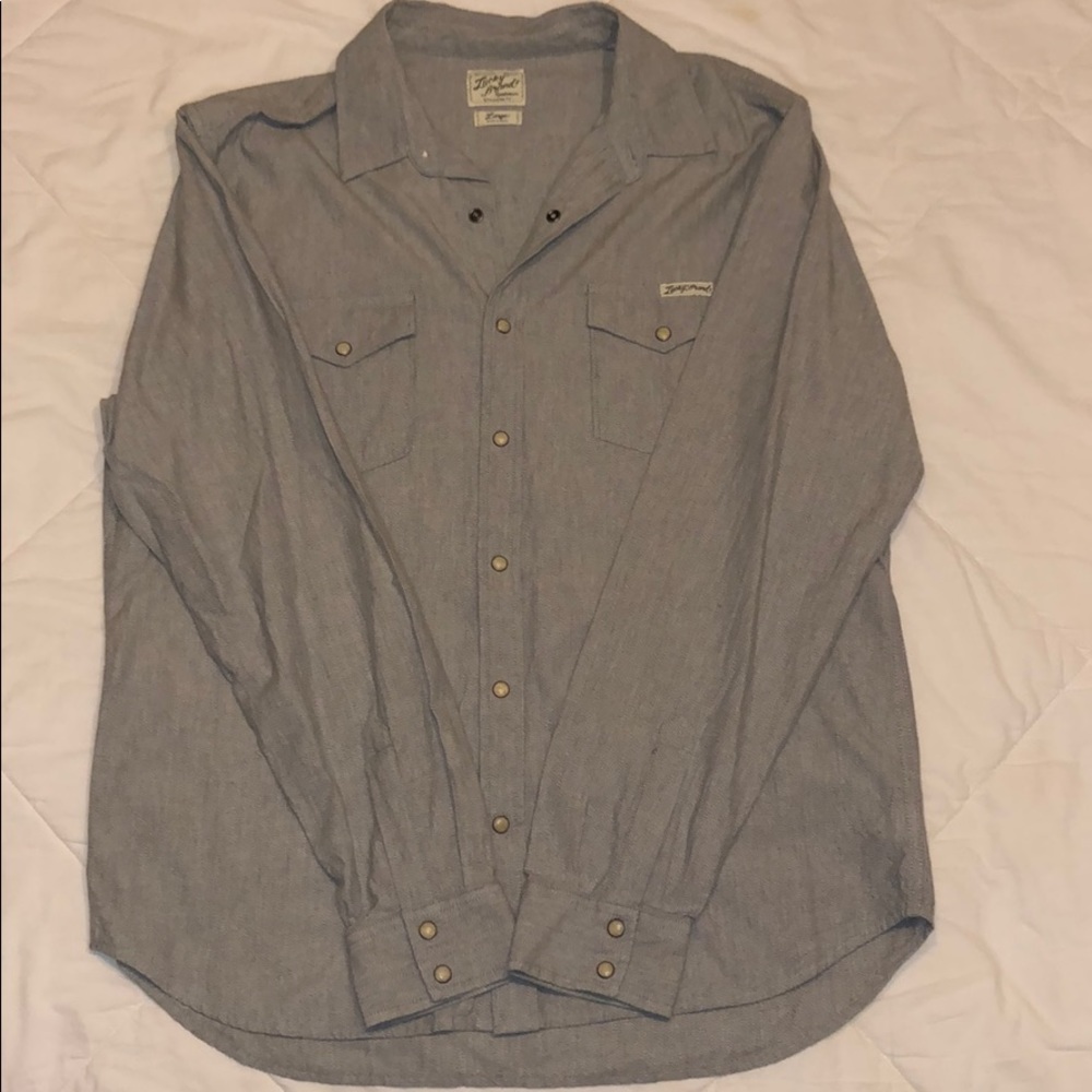 Brand New!! Lucky Brand Casual Button Down Shirt.